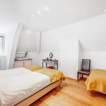 6 Bedroom Awesome Home In Groffliers Tatil Evi